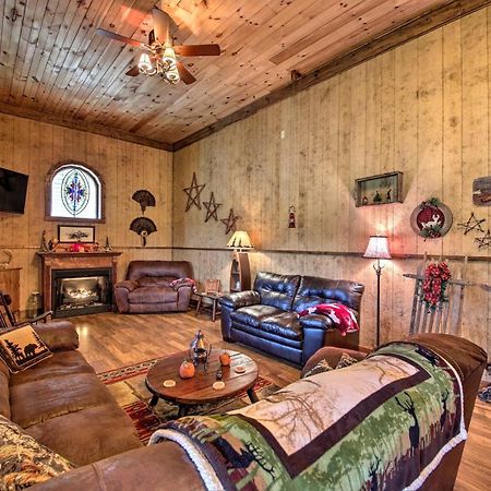 The Bovard Lodge Rustic Cabin Near Ohio River! Florence Esterno foto