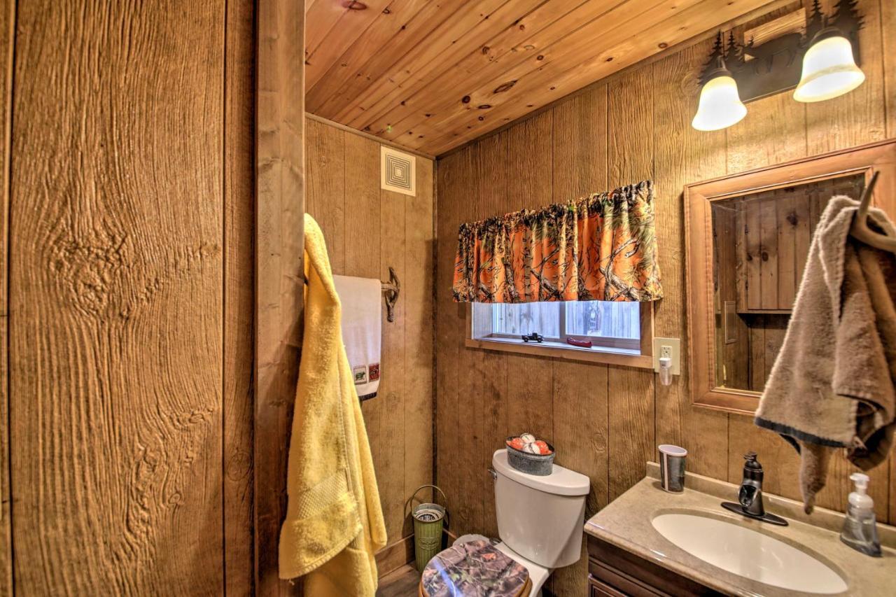 The Bovard Lodge Rustic Cabin Near Ohio River! Florence Esterno foto